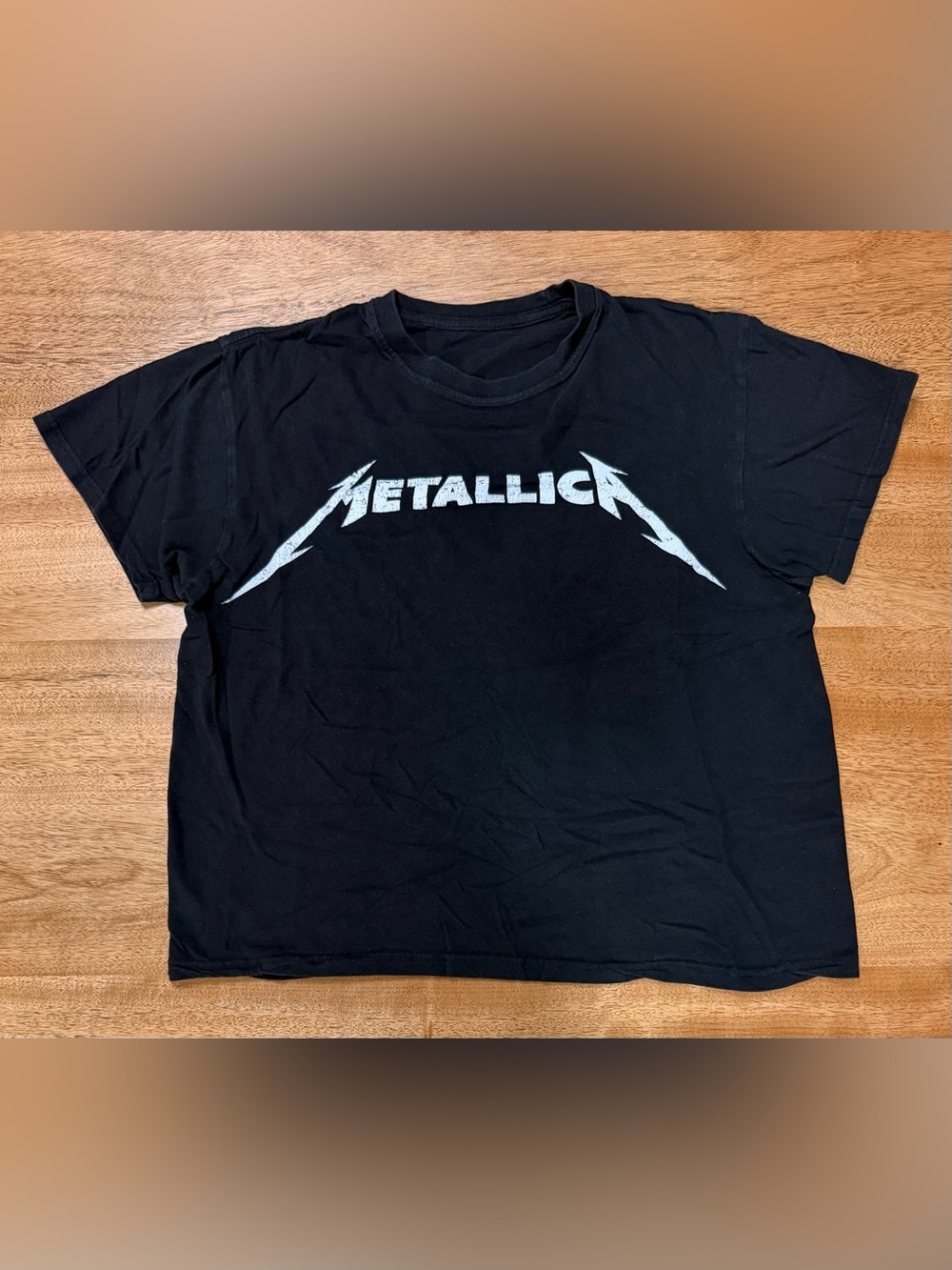 Metallica - Men’s T-Shirt w/ Chest Logo | All Black | Size Medium